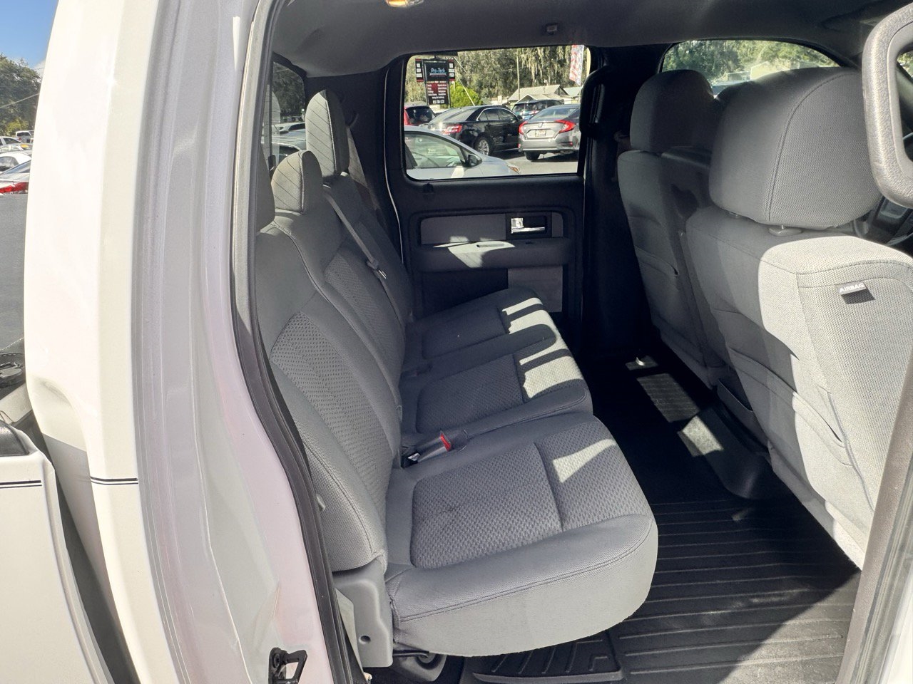 2013 Ford F-150 XLT photo 20