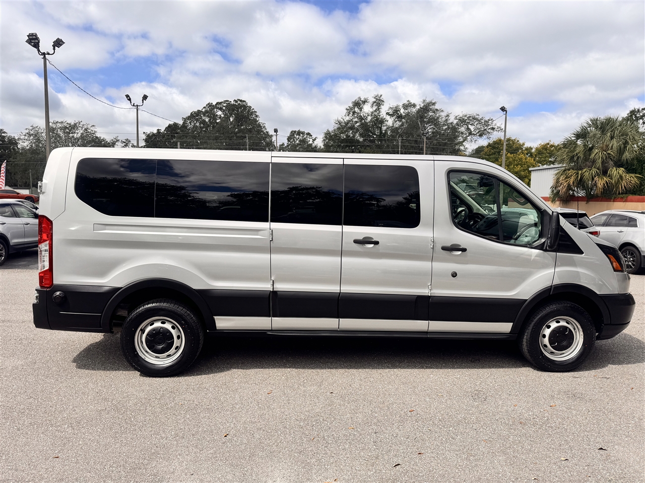 2019 Ford Transit XL photo 5