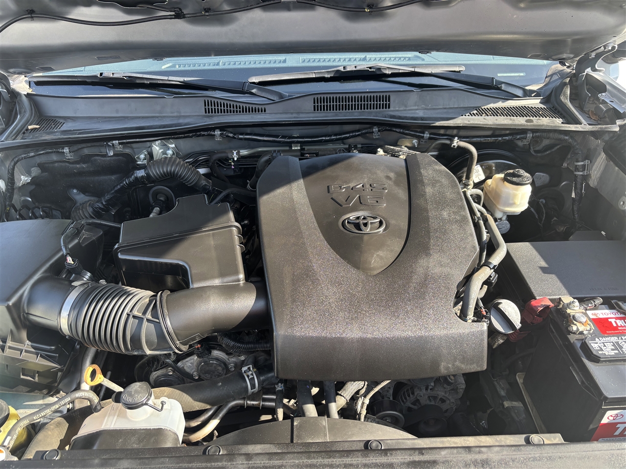 Toyota Tacoma SR5 Double Cab Long Bed V6 6AT 2WD 2020 Toyota Tacoma SR5 Double Cab Long Bed V6 6AT 2WD 2020