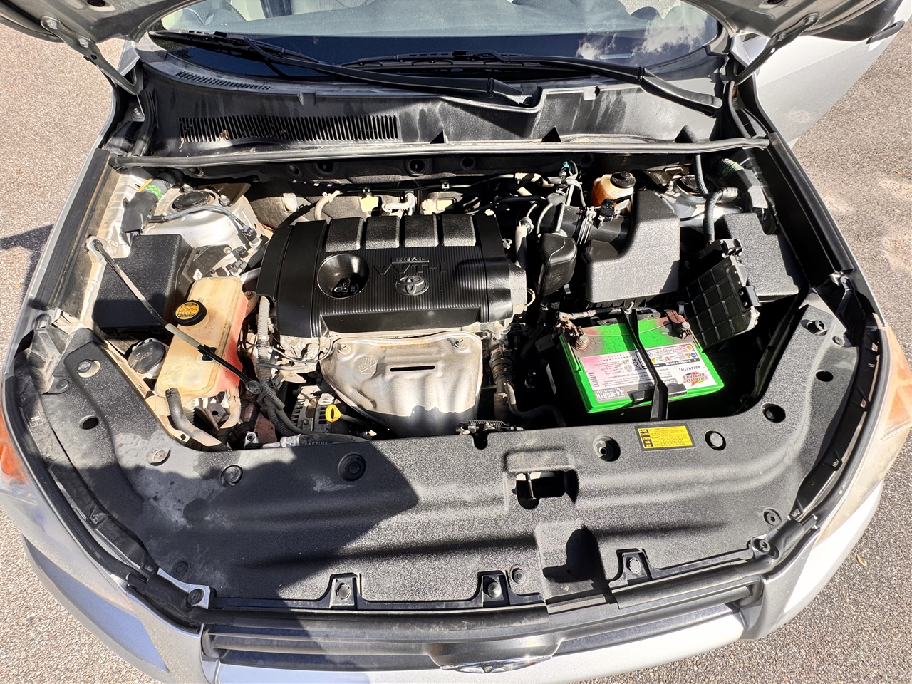 Toyota RAV4 Base I4 2WD 2011