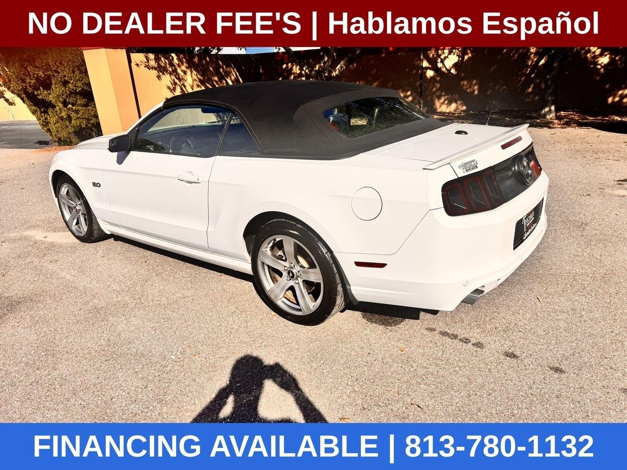 Ford Mustang GT convertible 2013