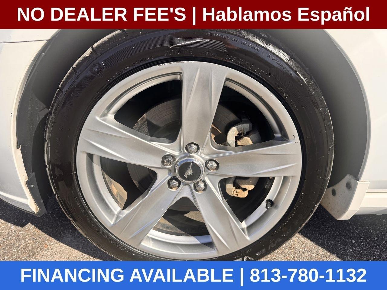 Ford Mustang GT convertible 2013