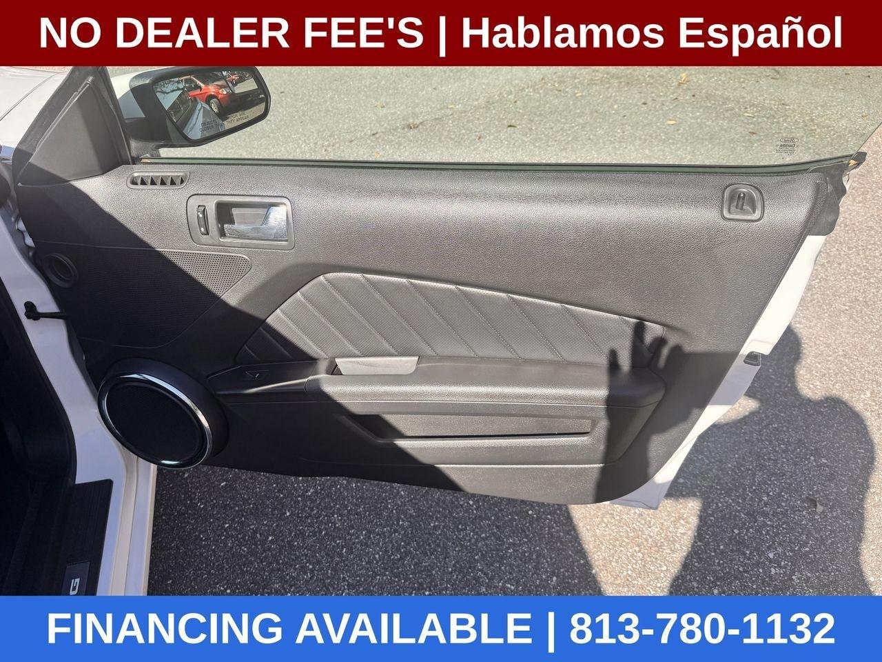 Ford Mustang GT convertible 2013