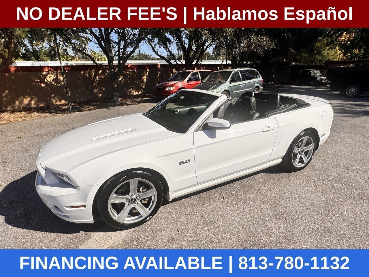 Ford Mustang GT convertible 2013