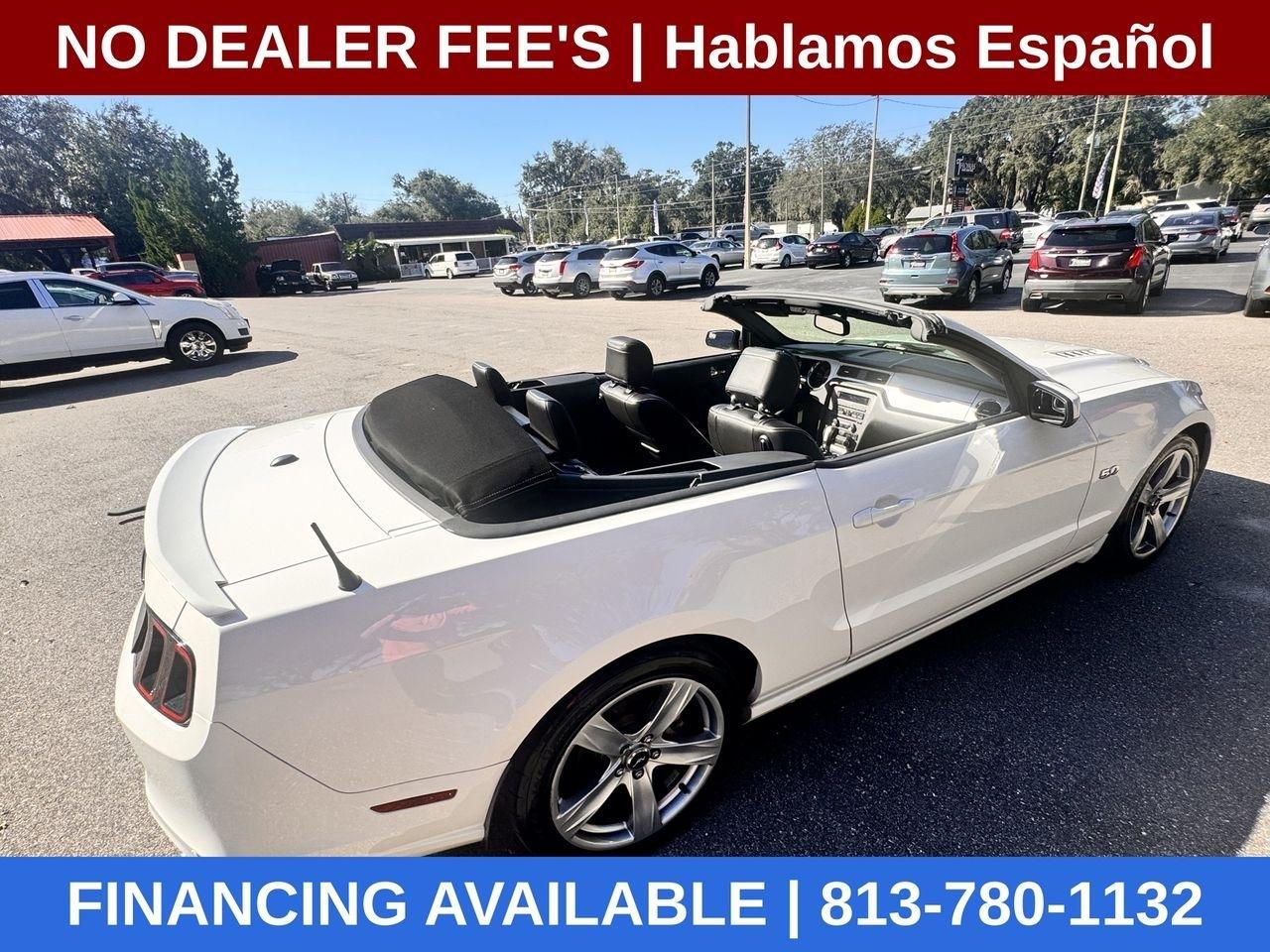 Ford Mustang GT convertible 2013