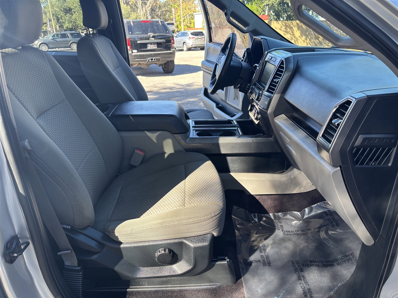 Ford F-150 XLT SuperCrew 6.5-ft. Bed 4WD 2015