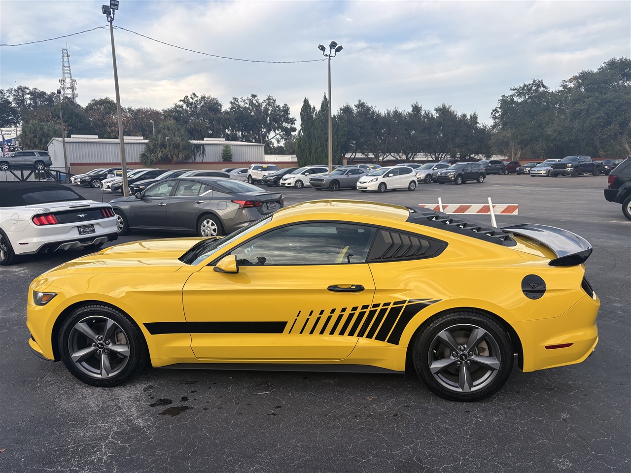 Ford Mustang V6 Coupe 2015