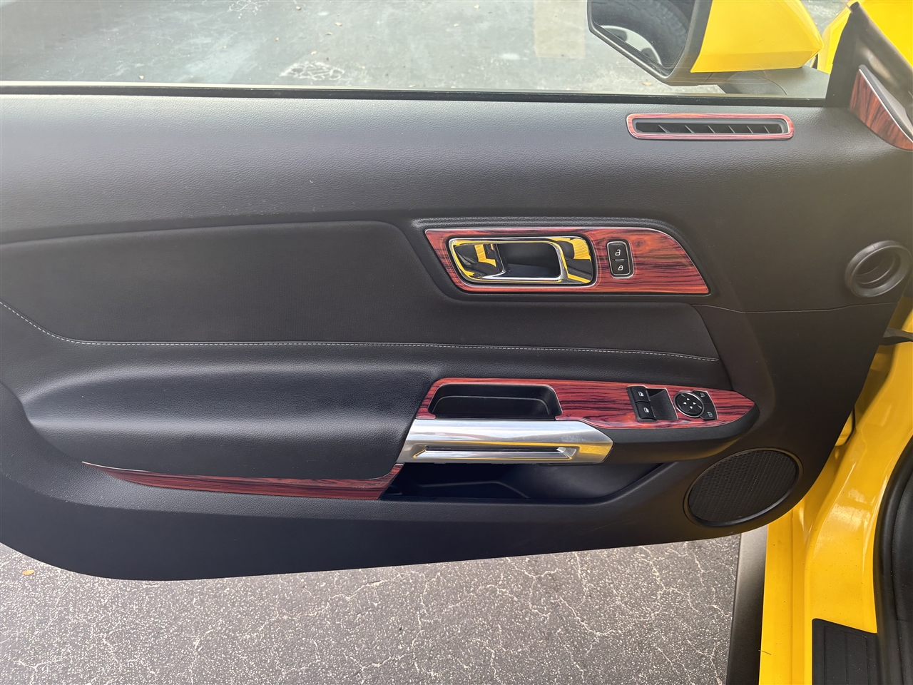 Ford Mustang V6 Coupe 2015