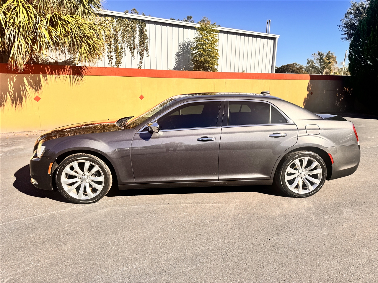 Chrysler 300 Limited RWD 2019