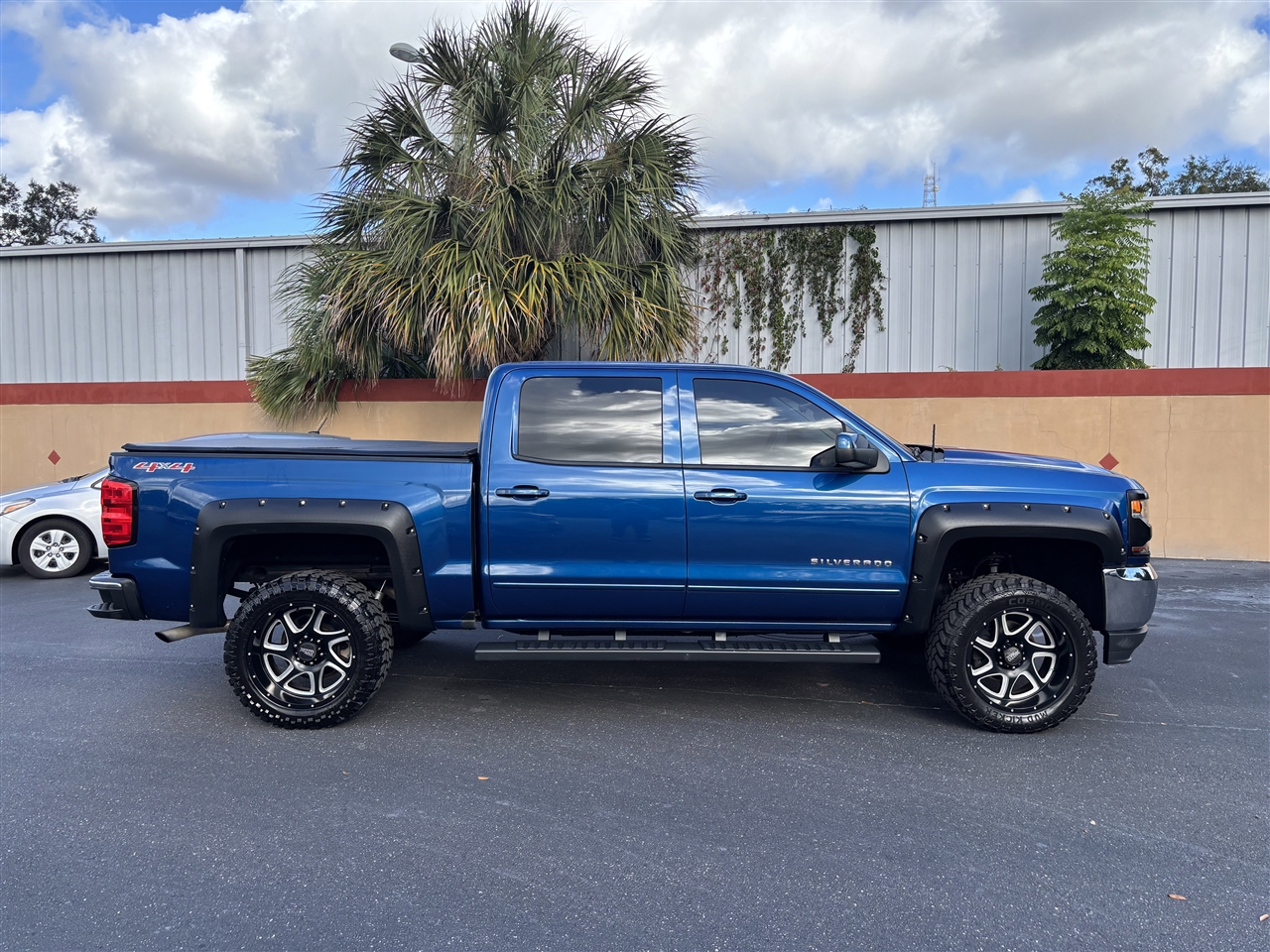 Chevrolet Silverado 1500 LT Crew Cab 4WD 2016