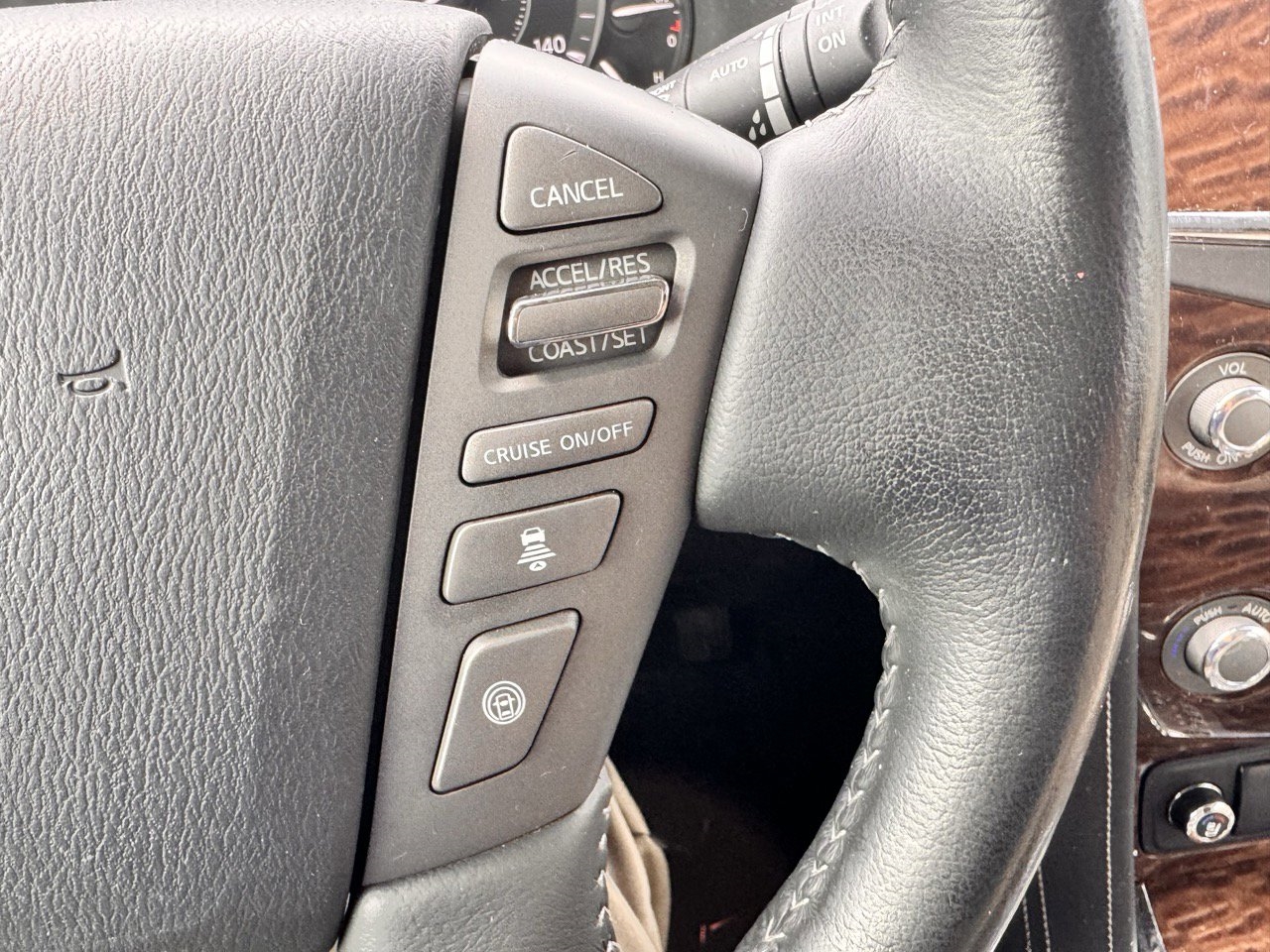 Nissan Armada Platinum 2WD 2018