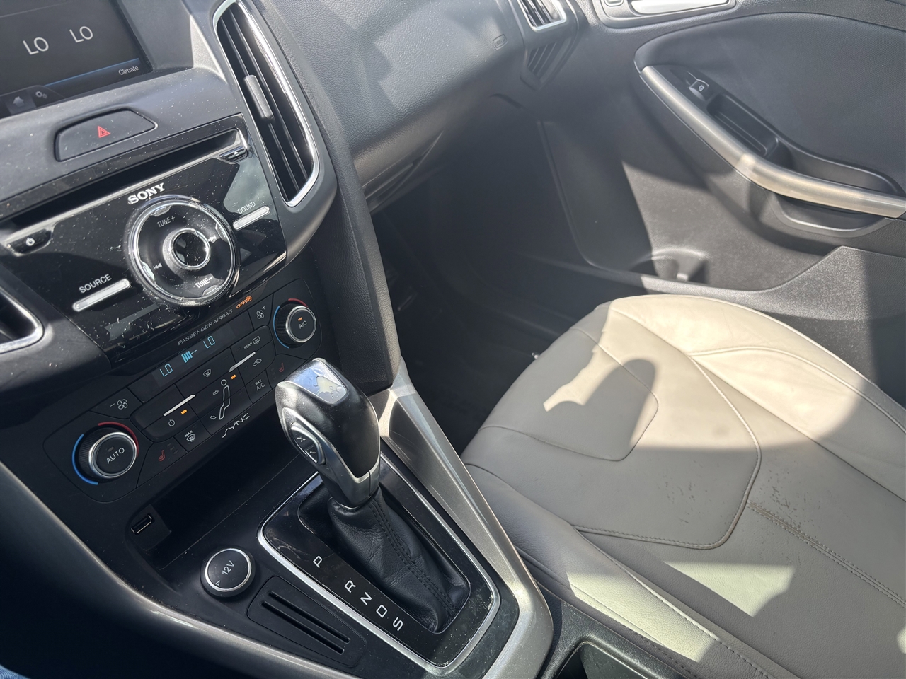 Ford Focus Titanium Sedan 2015