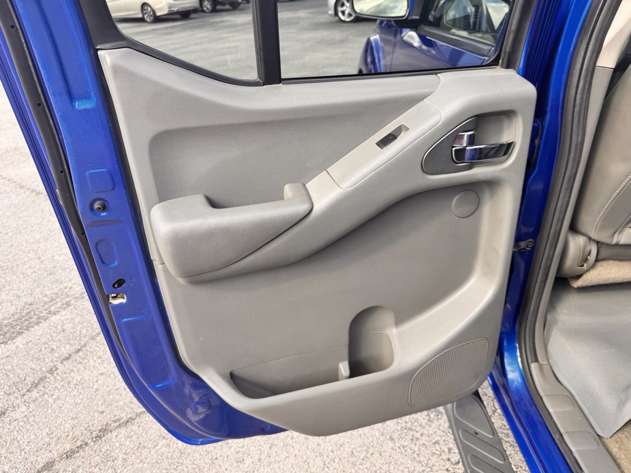 Nissan Frontier SL Crew Cab 4WD 2014