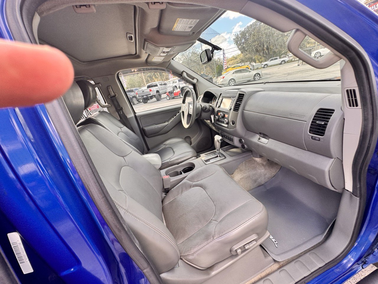 Nissan Frontier SL Crew Cab 4WD 2014