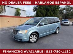 2010 Chrysler Town & Country 