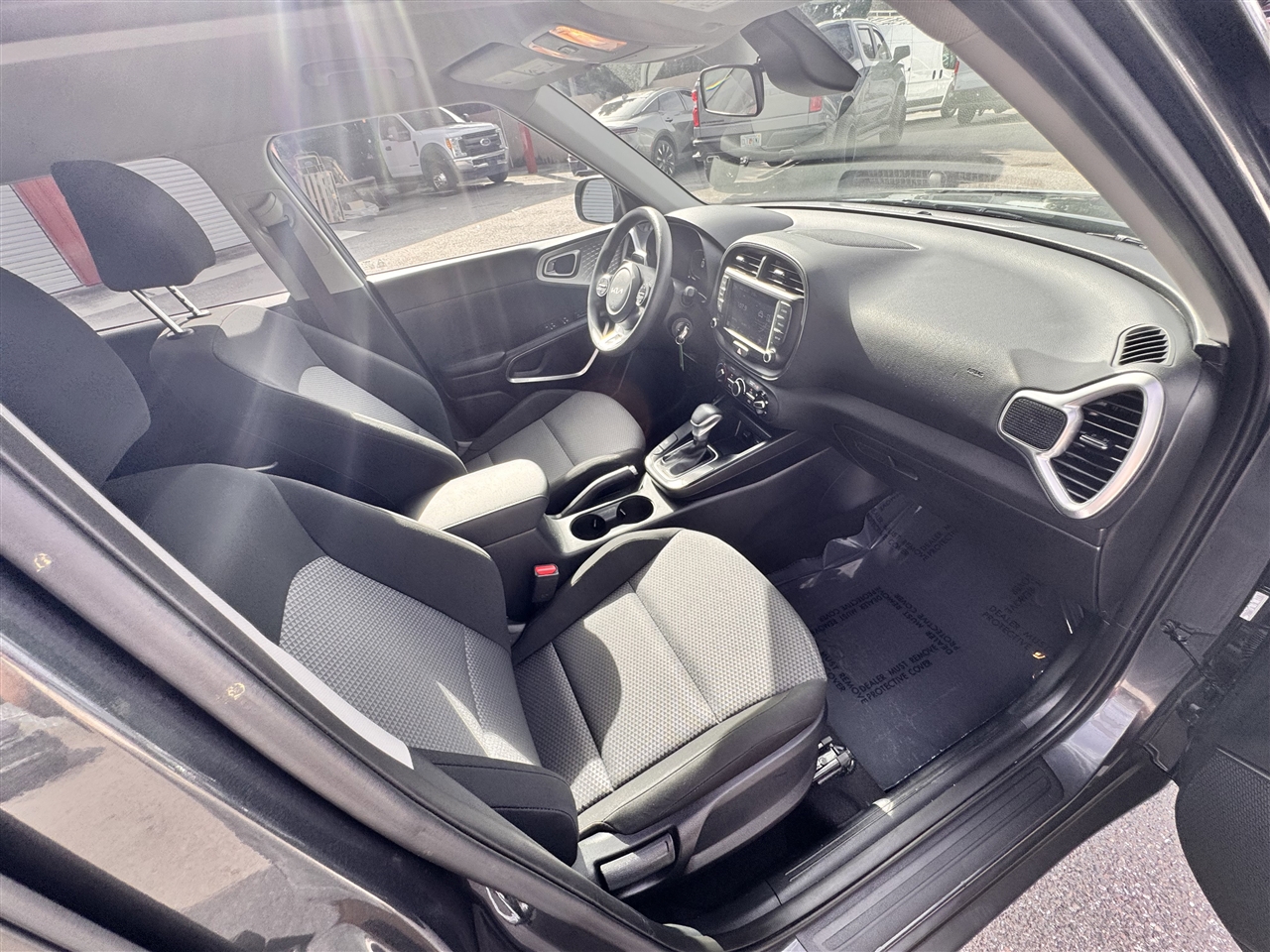 Kia Soul LX CVT 2024