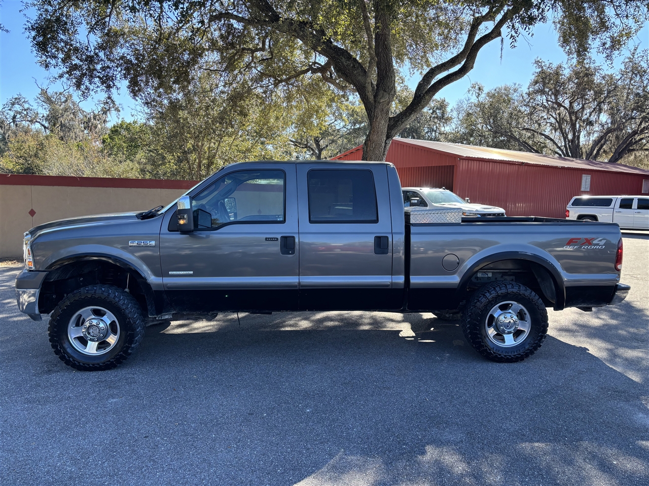 Ford F-250 SD Lariat Crew Cab 4WD 2006