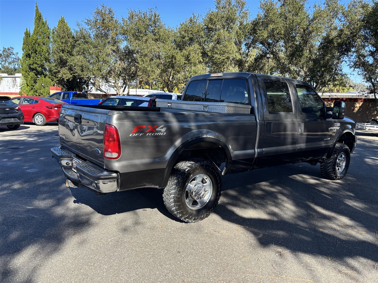 Ford F-250 SD Lariat Crew Cab 4WD 2006
