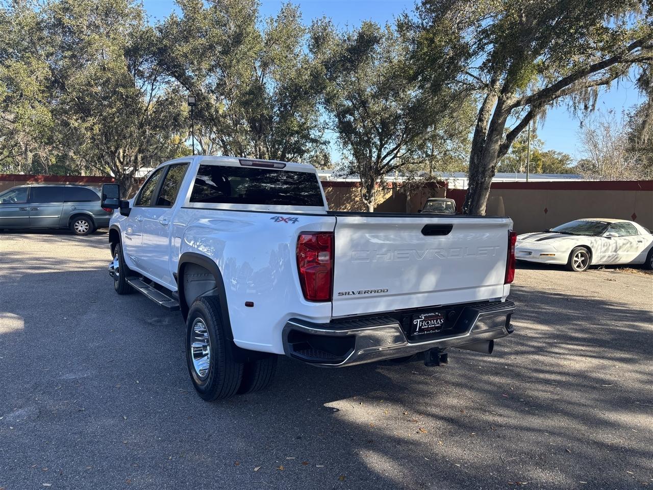 Chevrolet Silverado 3500HD LT Crew Cab 4WD 2022