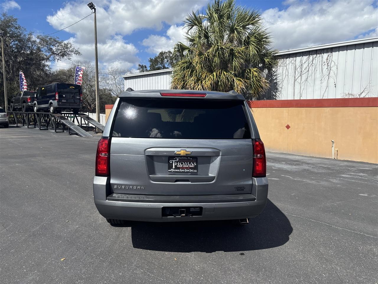 Chevrolet Suburban LT 2WD 2018