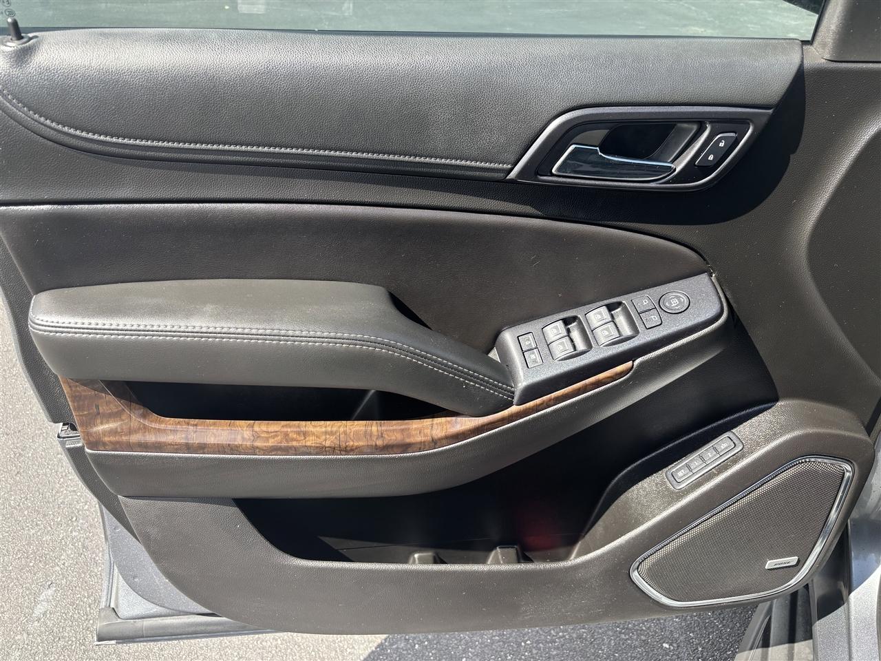 Chevrolet Suburban LT 2WD 2018