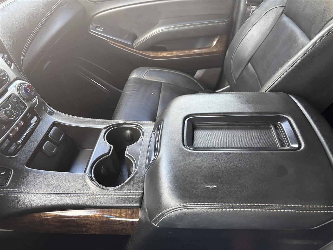 Chevrolet Suburban LT 2WD 2018