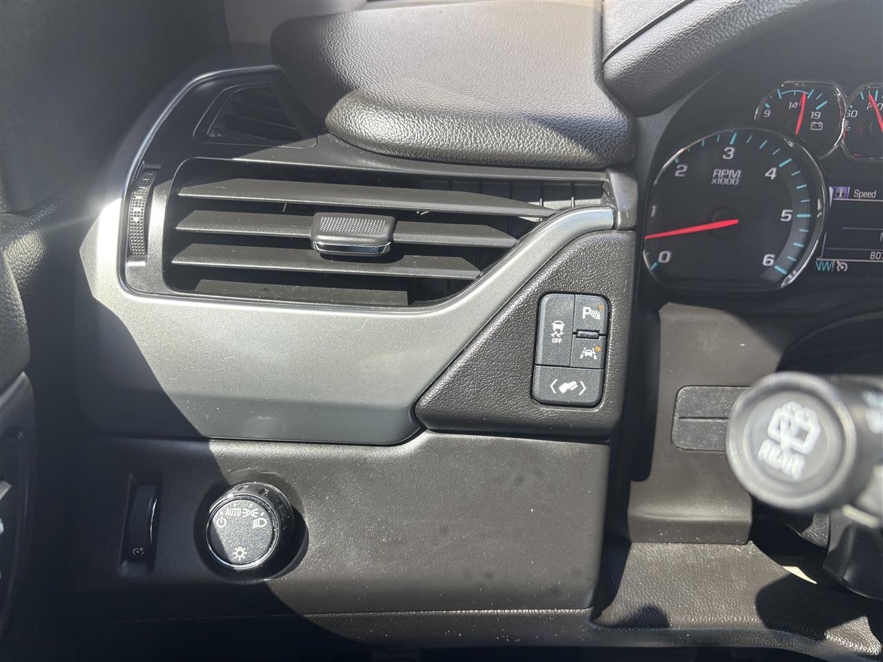 Chevrolet Suburban LT 2WD 2018