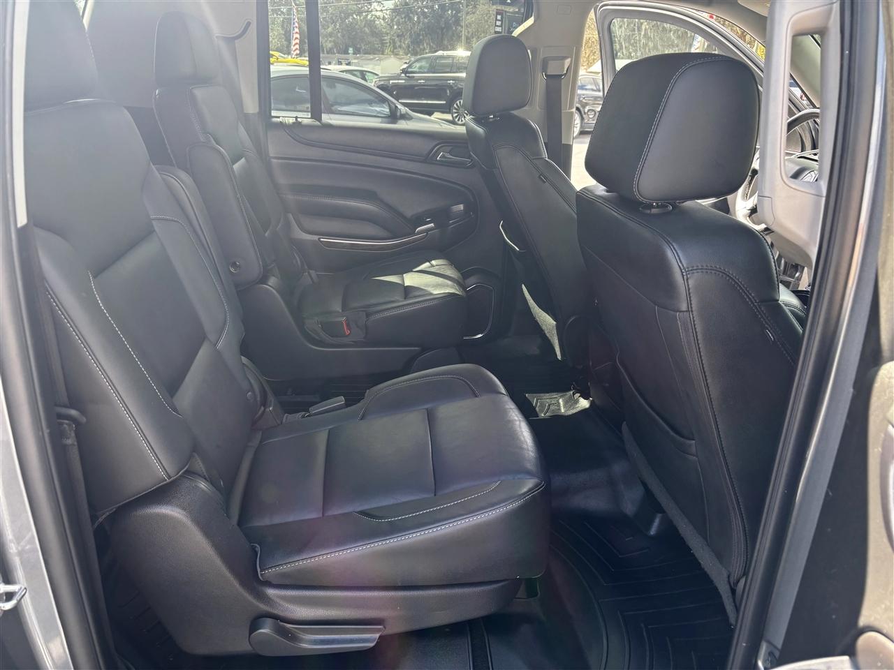 Chevrolet Suburban LT 2WD 2018