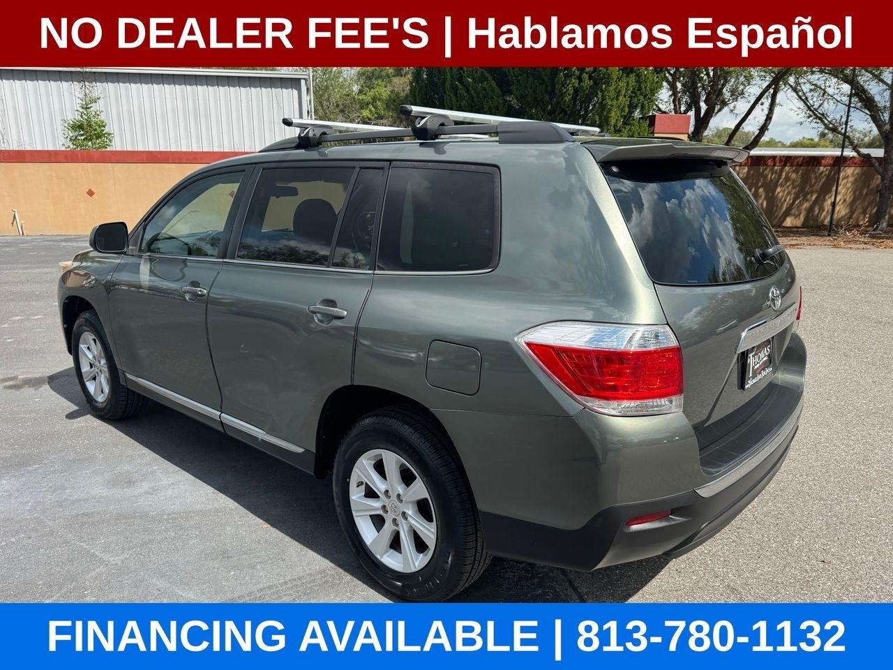 Toyota Highlander Base 2WD V6 2012