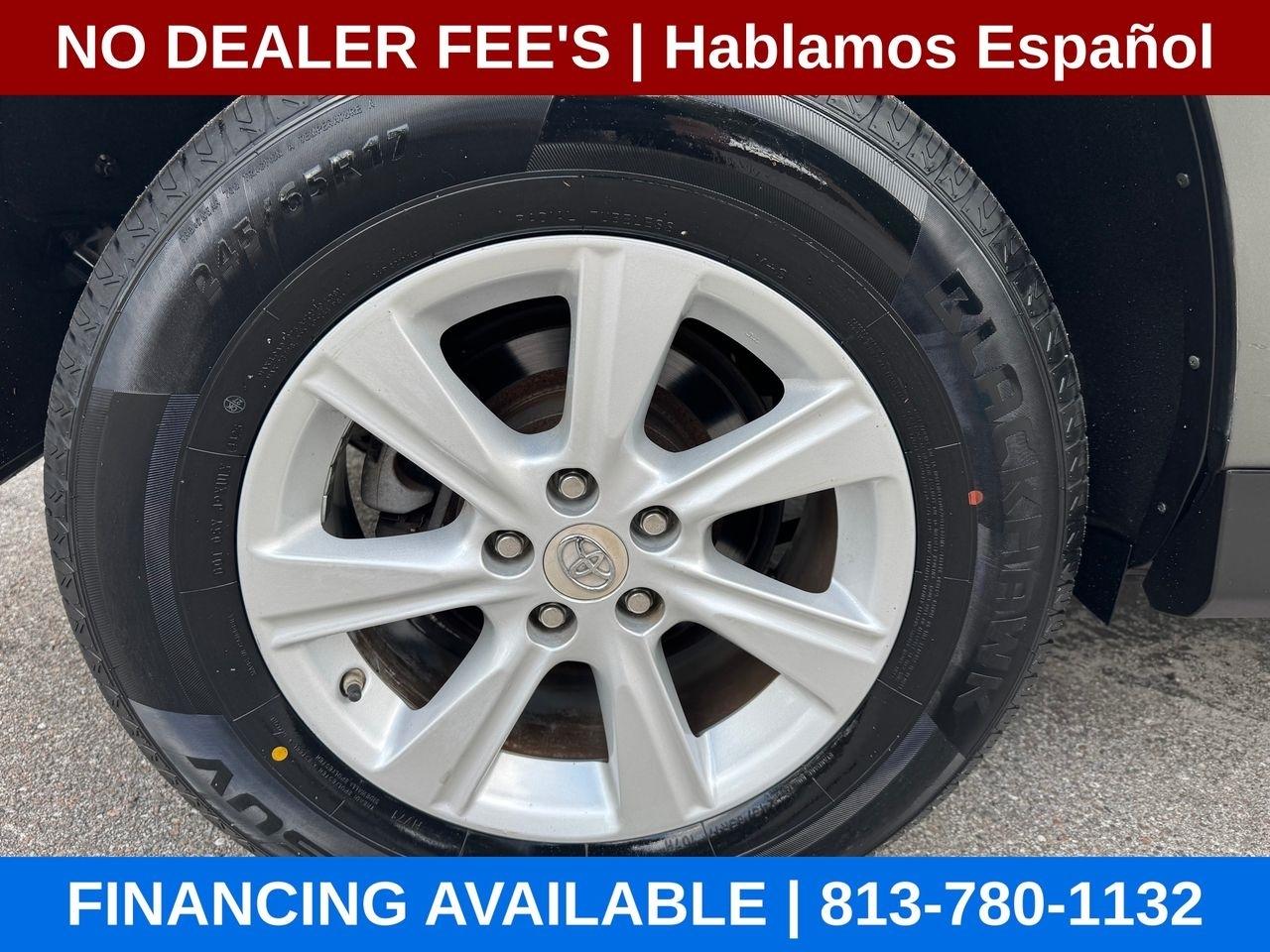 Toyota Highlander Base 2WD V6 2012