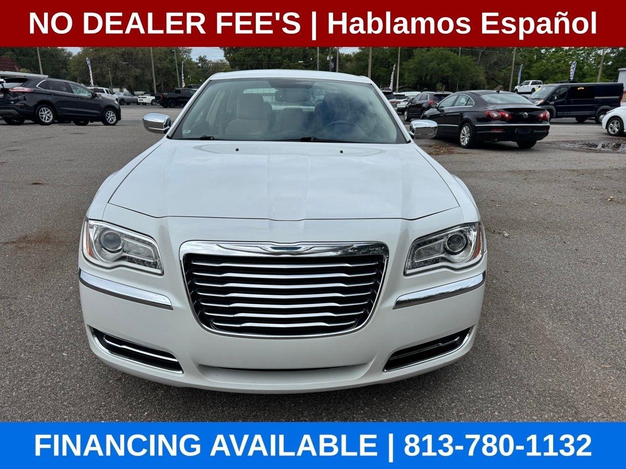 Chrysler 300 Base 2011