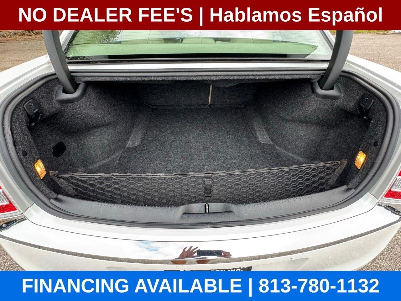 Chrysler 300 Base 2011