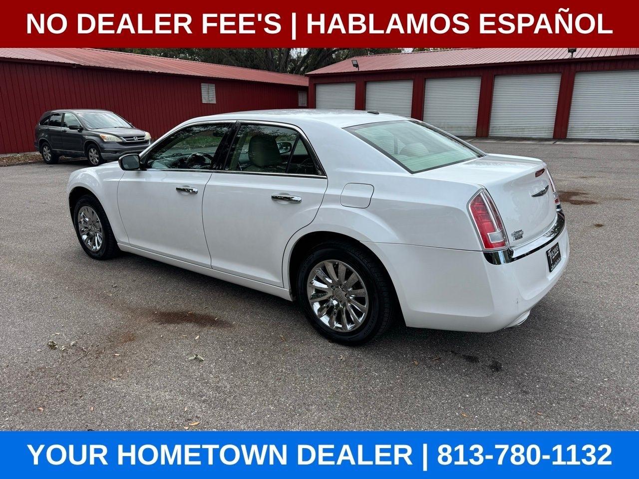 Chrysler 300 Base 2011