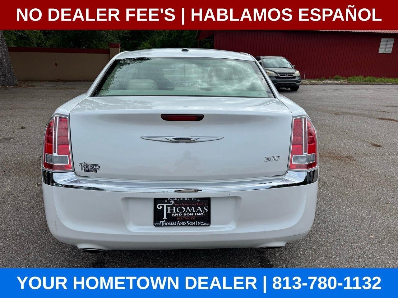 Chrysler 300 Base 2011