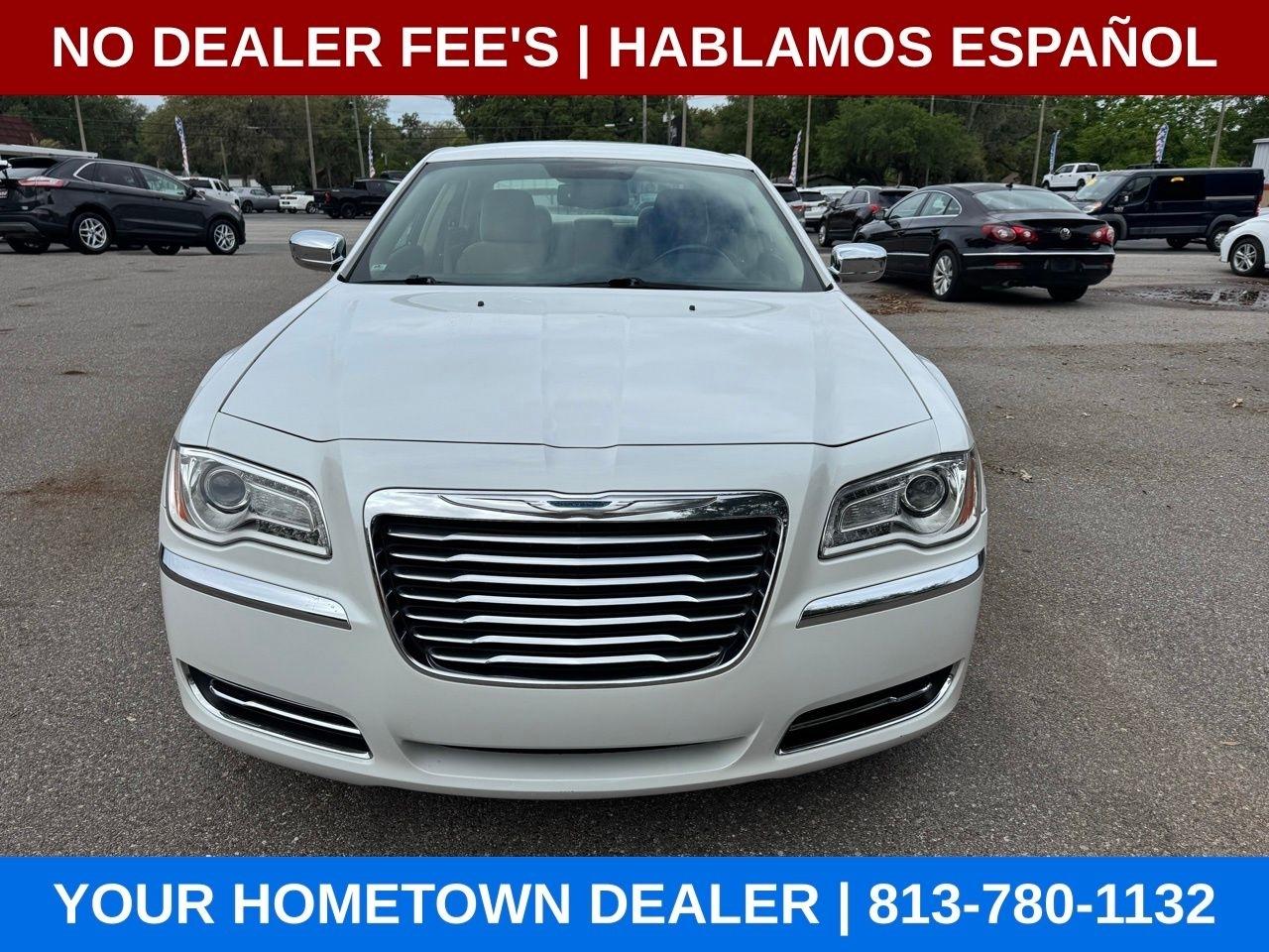 Chrysler 300 Base 2011