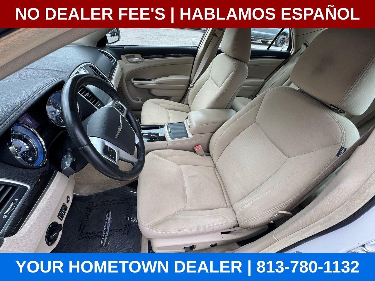 Chrysler 300 Base 2011
