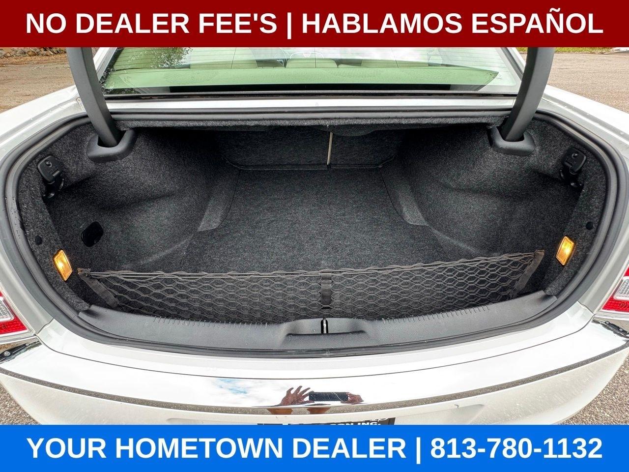 Chrysler 300 Base 2011