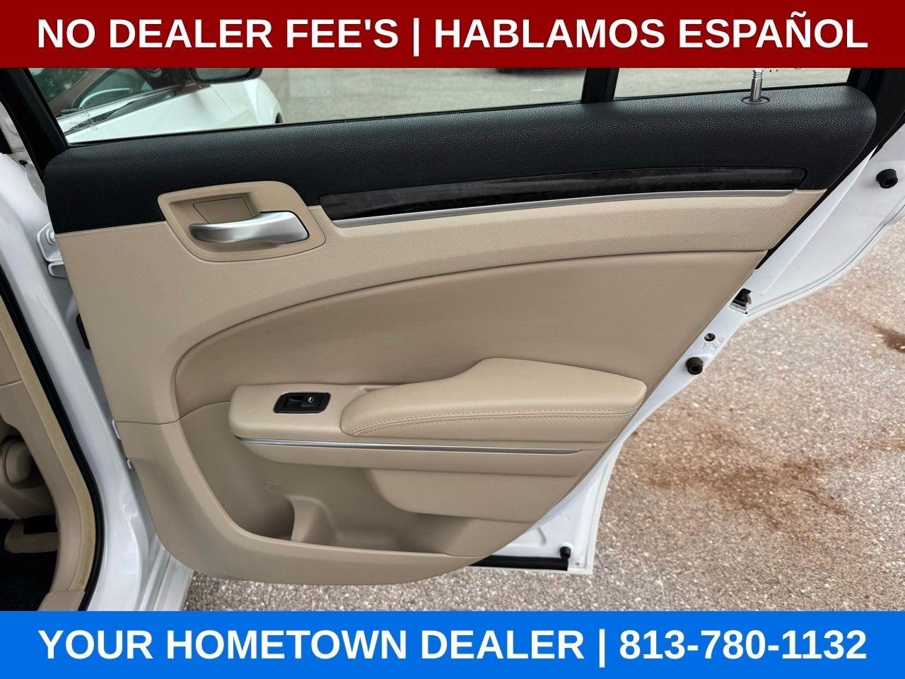 Chrysler 300 Base 2011