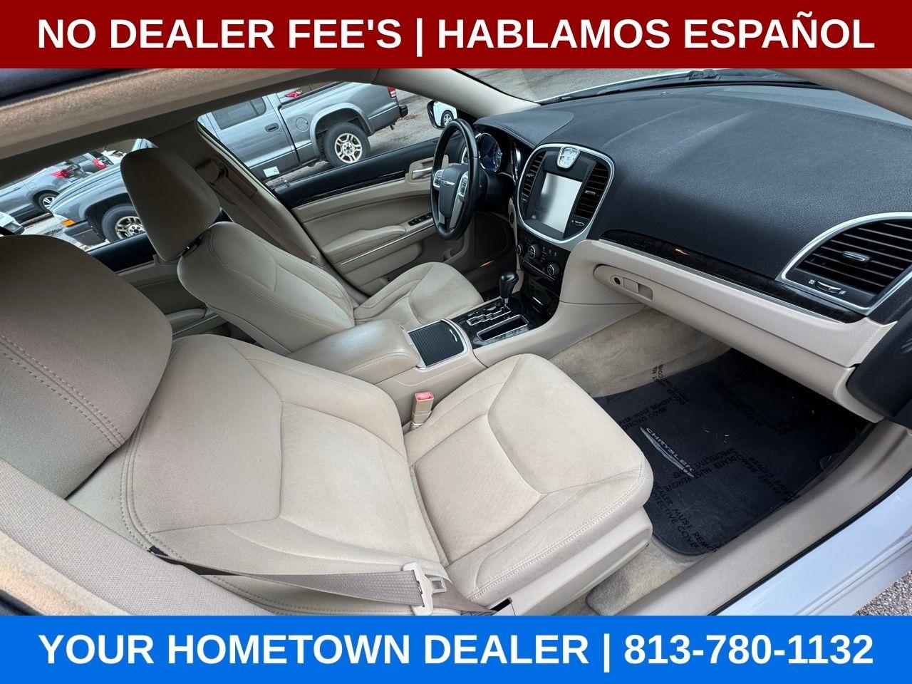 Chrysler 300 Base 2011