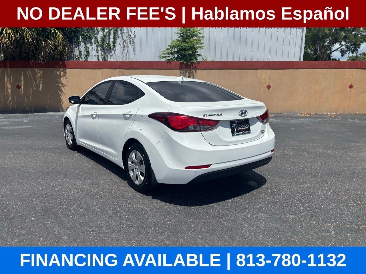 Hyundai Elantra SE 6AT 2016