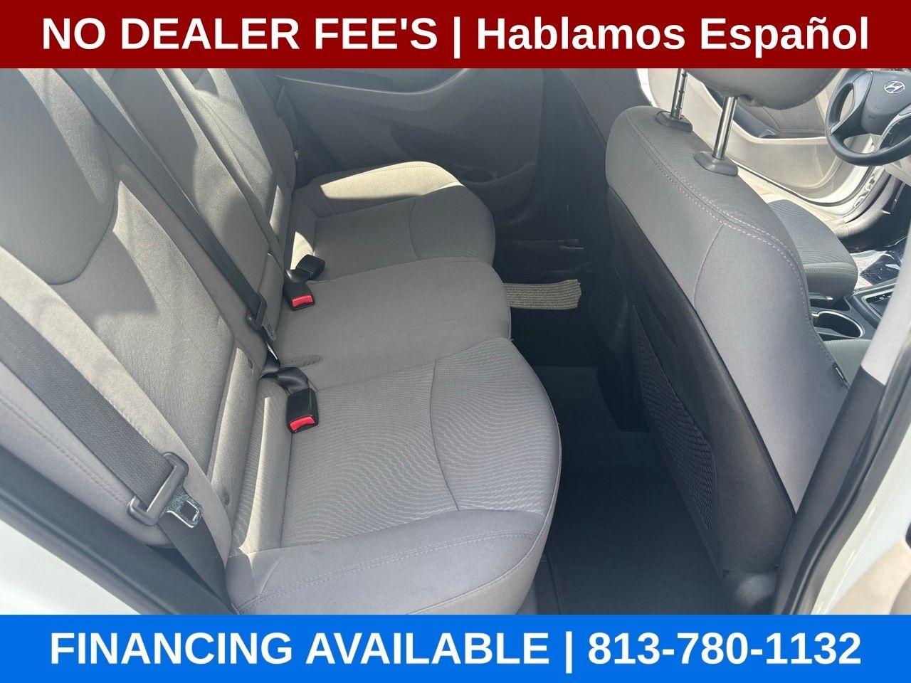 Hyundai Elantra SE 6AT 2016