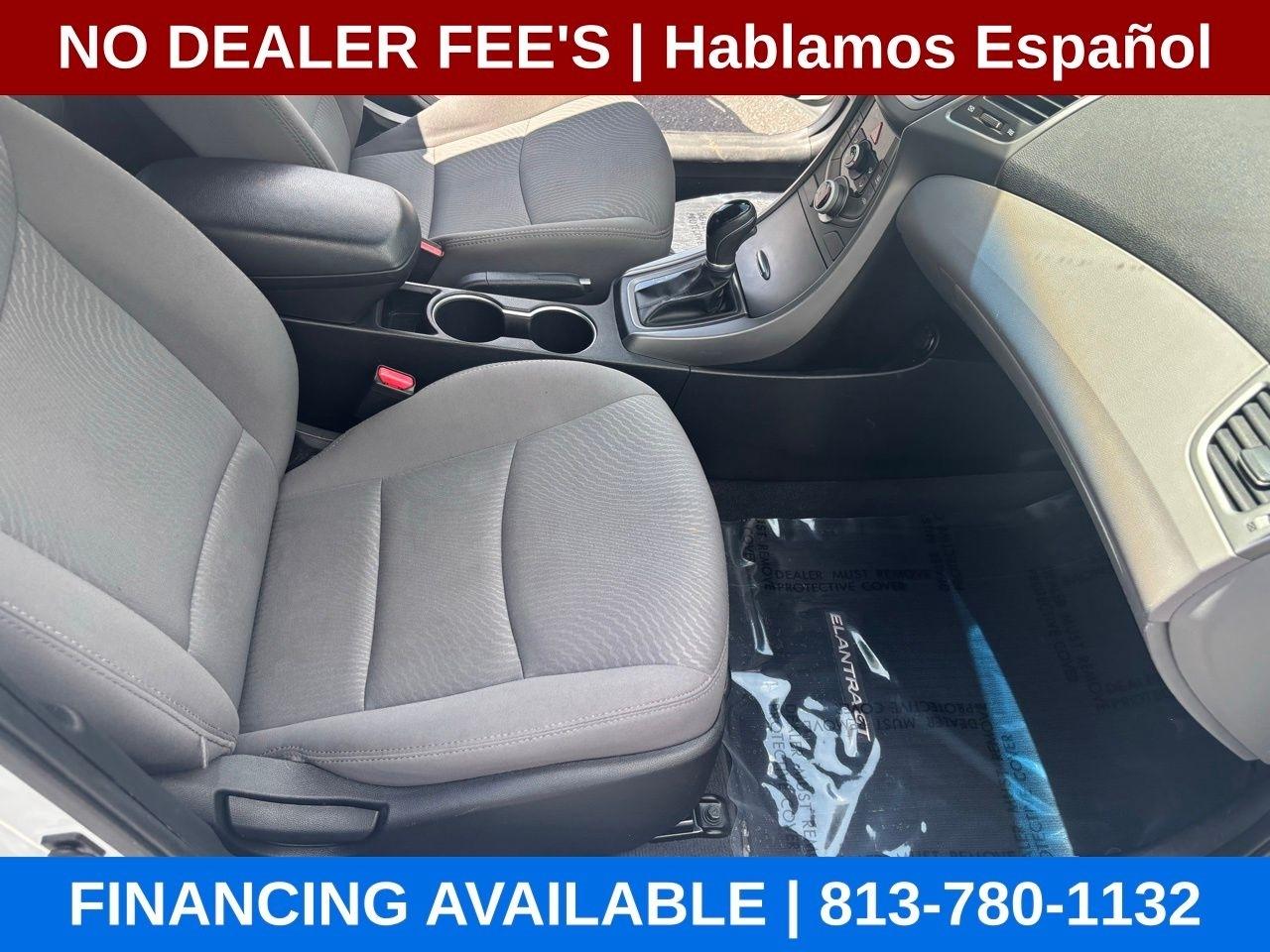 Hyundai Elantra SE 6AT 2016