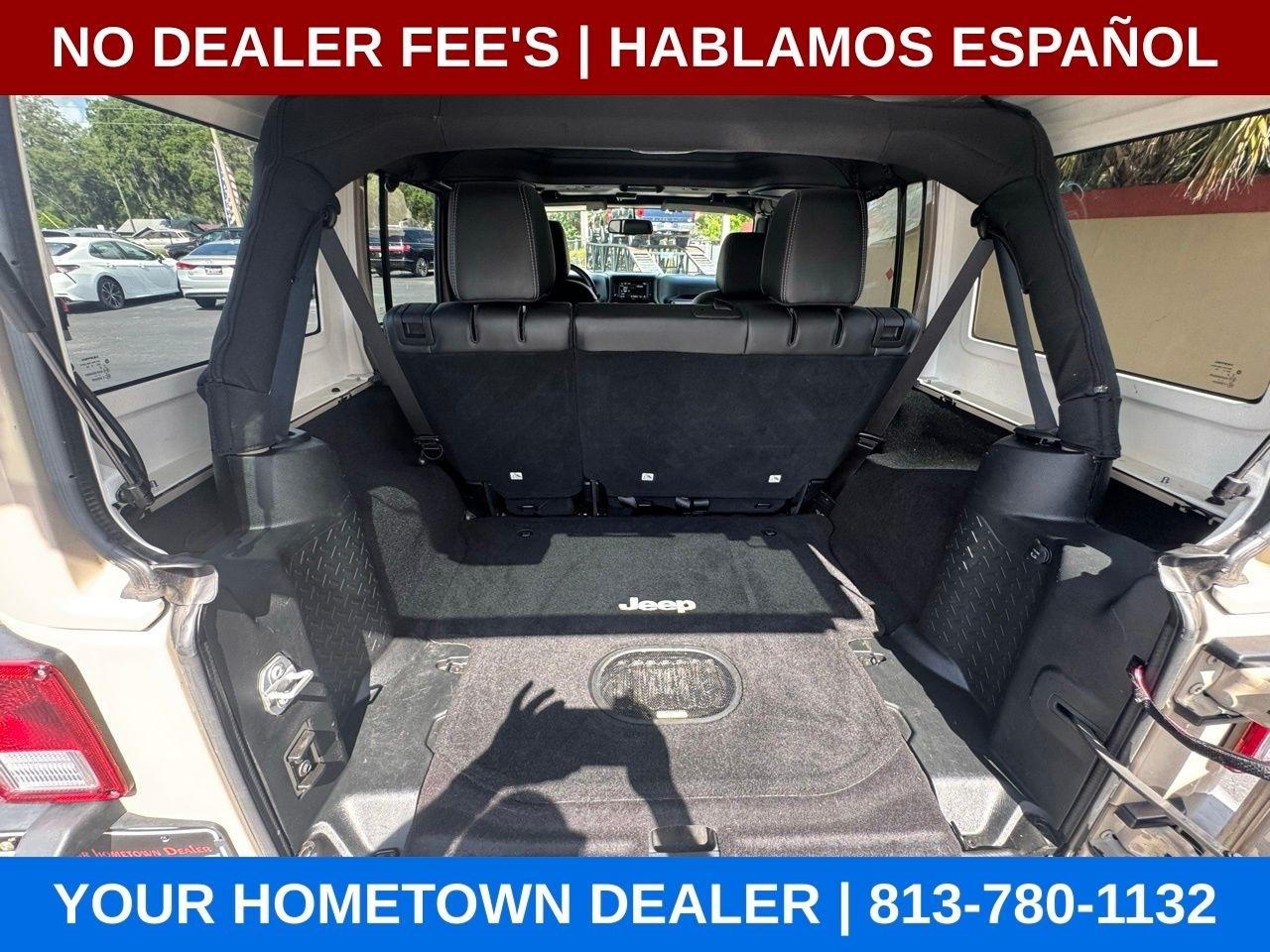 Jeep Wrangler Unlimited Sahara 4WD 2016