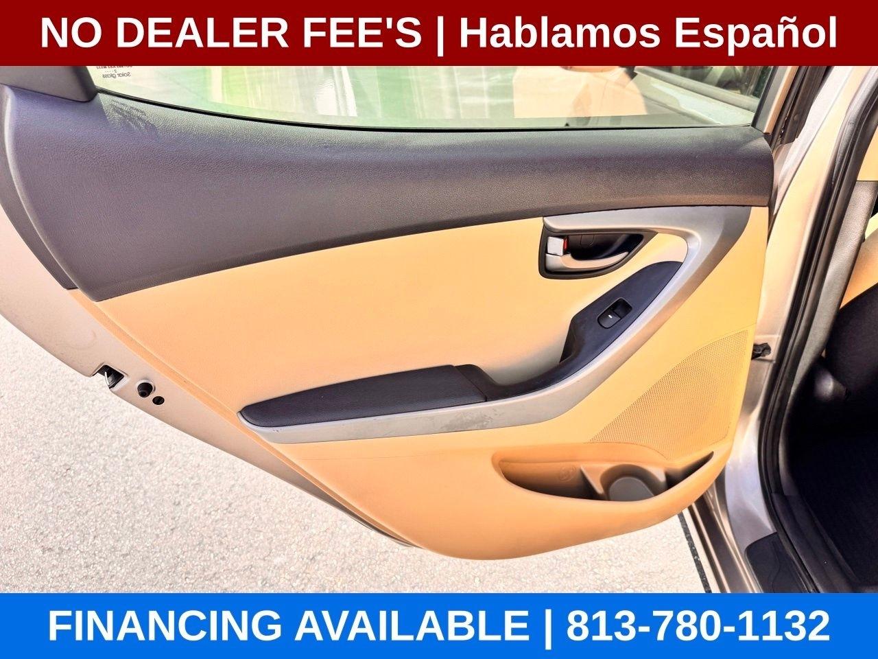 Hyundai Elantra GLS M/T 2013