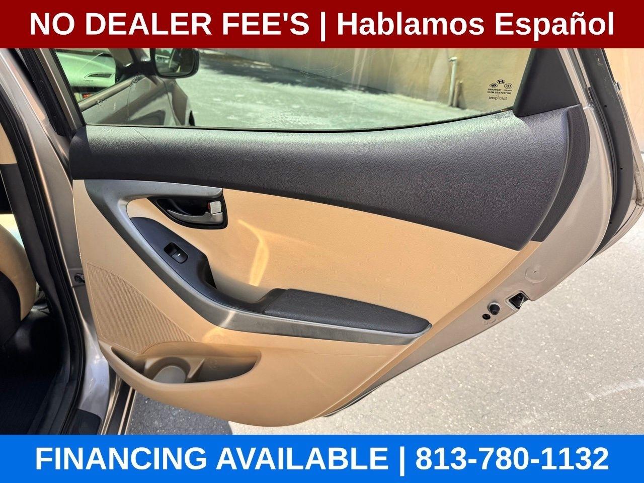 Hyundai Elantra GLS M/T 2013