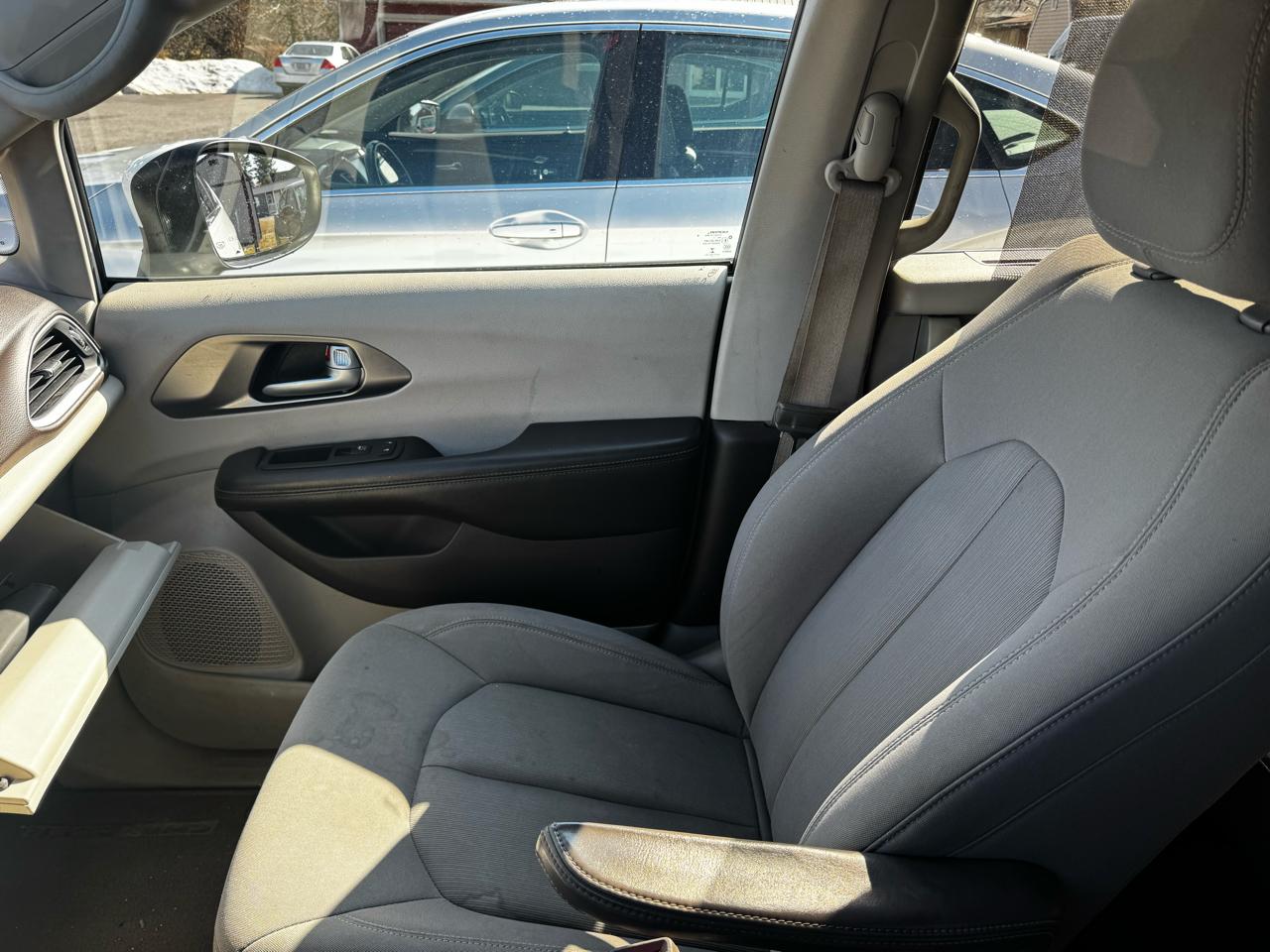 Chrysler Pacifica Touring-L 2017