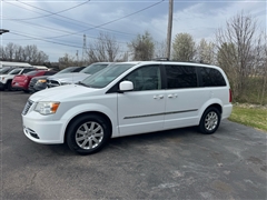 2014 Chrysler Town & Country 