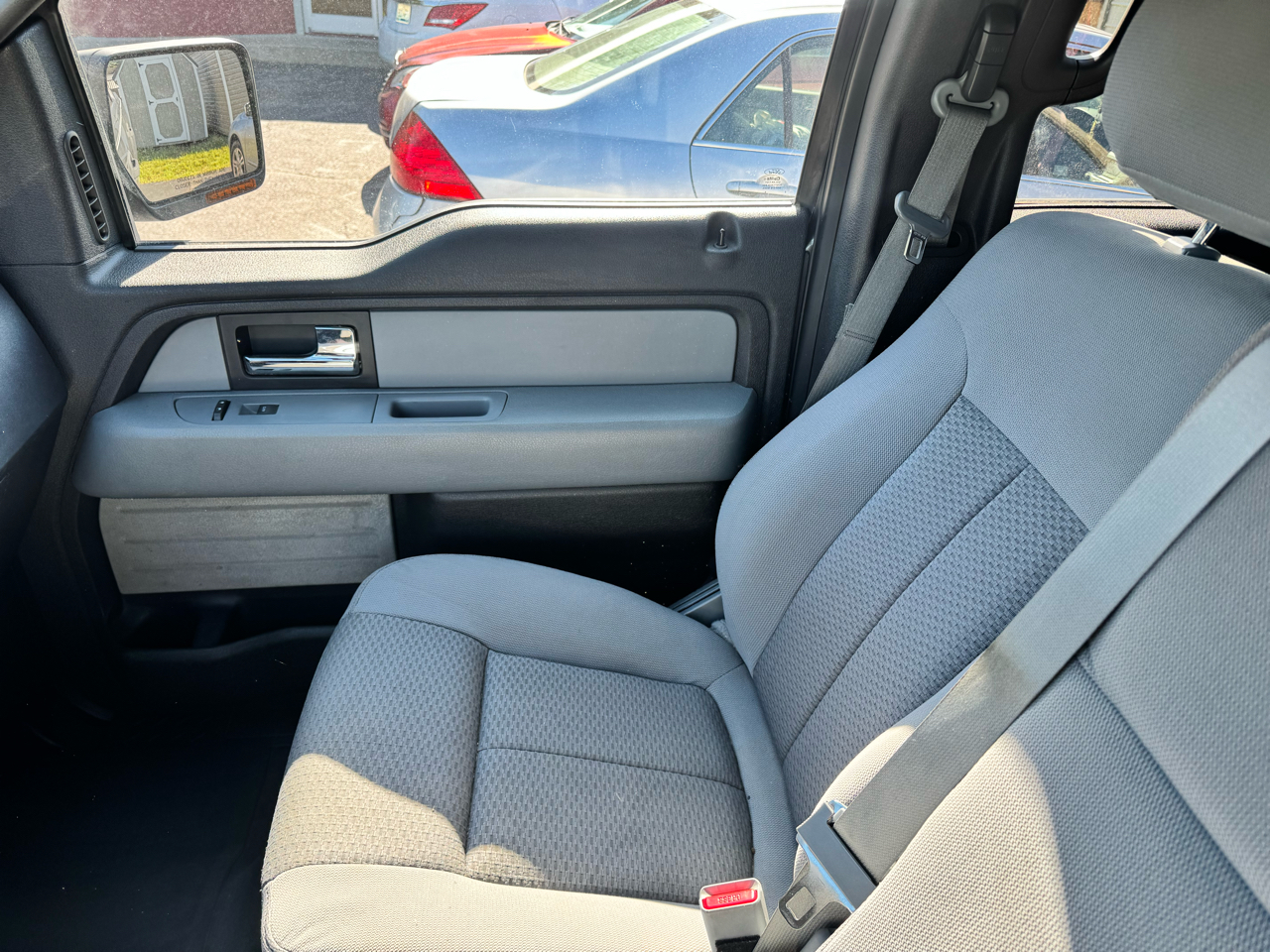 2012 Ford F-150 XLT photo 13