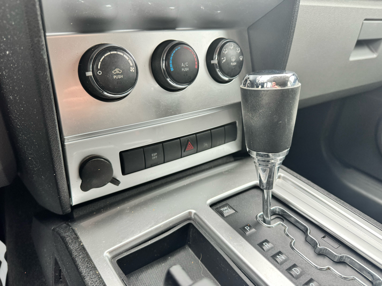 Dodge Nitro SXT 2WD 2010 Dodge Nitro SXT 2WD 2010