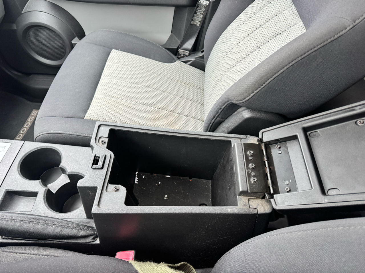 Dodge Nitro SXT 2WD 2010 Dodge Nitro SXT 2WD 2010